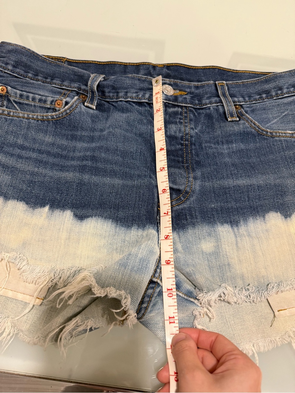 Reworked Levi’s 501 High Waisted Dip Dye Bleached Frayed Cut Off Shorts Size 31 - Picture 8 of 9